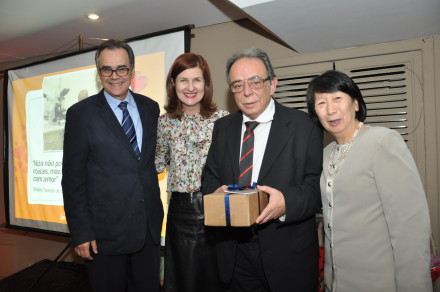 Dr. Donizetti Giamberardino, Ety Cristina, Dr. Eurípedes Ferreira e Dra. Flora Watanabe