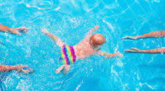 Verão: atenção redobrada às brincadeiras das crianças na piscina ou no mar é fundamental